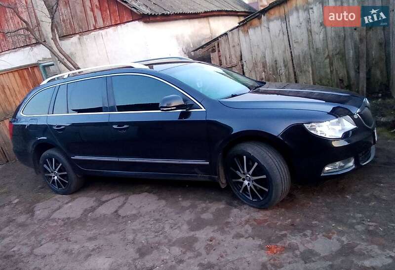 Skoda Superb 2011