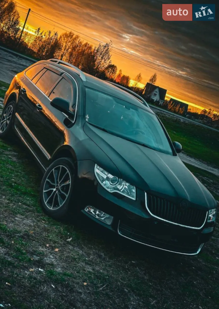 2010 Skoda Superb - мініатюра 4