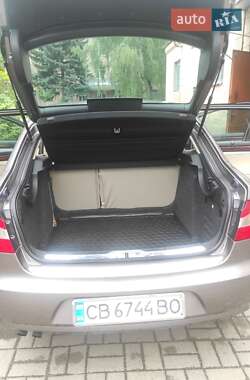 Лифтбек Skoda Superb 2011 в 