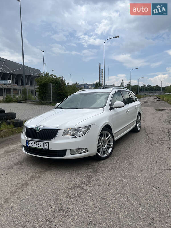 Универсал Skoda Superb 2010 в 