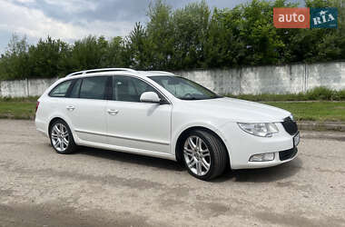 Универсал Skoda Superb 2010 в 