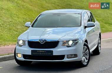 Лифтбек Skoda Superb 2010 в 