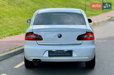 Лифтбек Skoda Superb 2010 в 