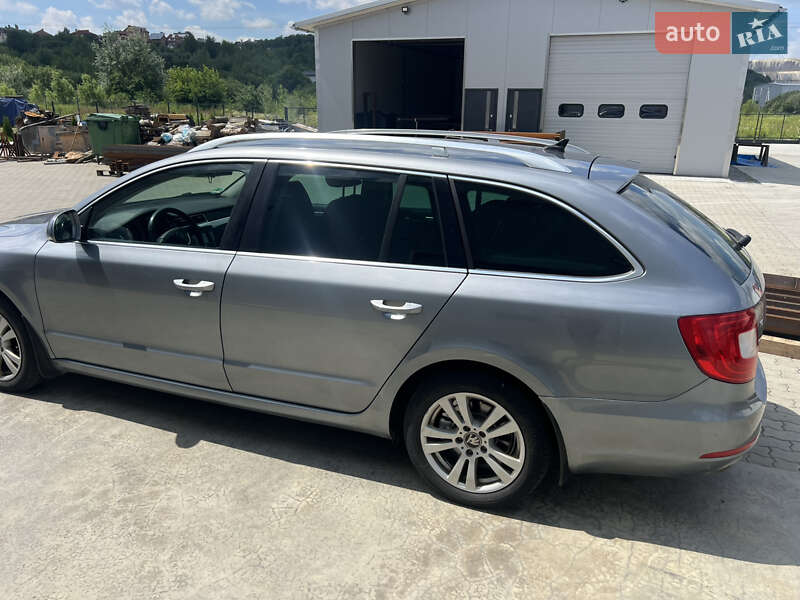 Универсал Skoda Superb 2011 в Львове
