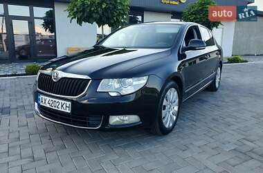 Лифтбек Skoda Superb 2008 в Попельне