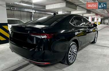 Лифтбек Skoda Superb 2025 в 