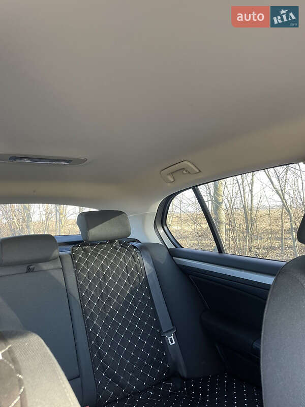 Лифтбек Skoda Superb 2013 в Синельниково