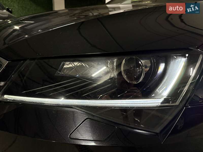 Лифтбек Skoda Superb 2018 в Киеве