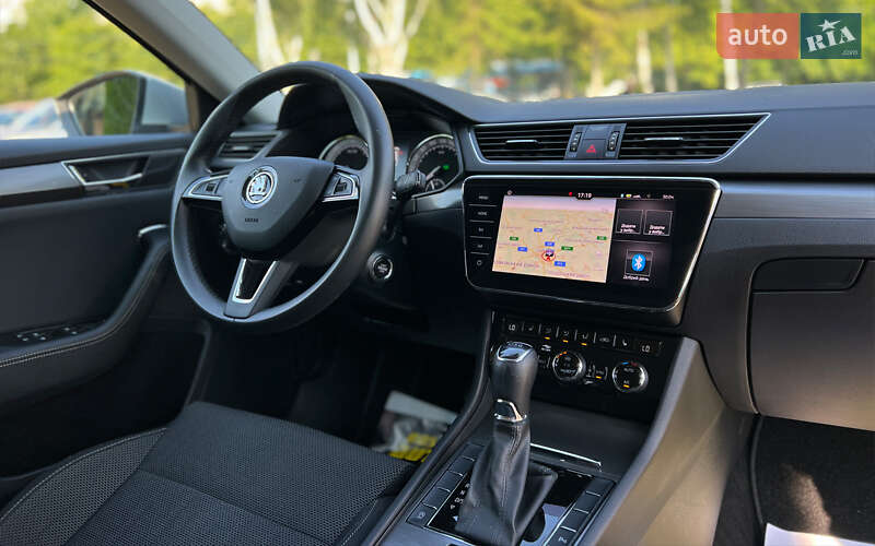 Универсал Skoda Superb 2020 в Львове