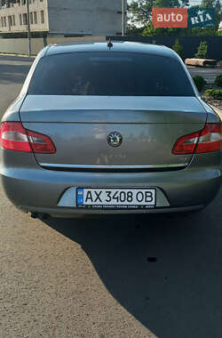 Лифтбек Skoda Superb 2010 в 
