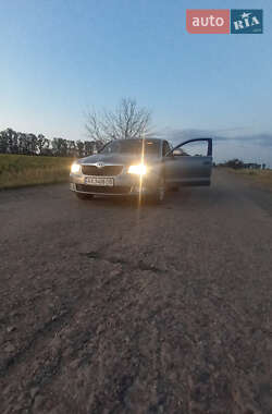 Лифтбек Skoda Superb 2010 в 