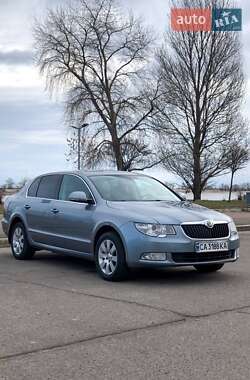 Лифтбек Skoda Superb 2010 в Виннице