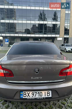 Лифтбек Skoda Superb 2012 в 