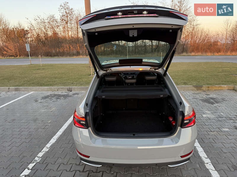 Лифтбек Skoda Superb 2020 в Луцке