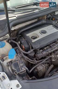 Лифтбек Skoda Superb 2010 в 