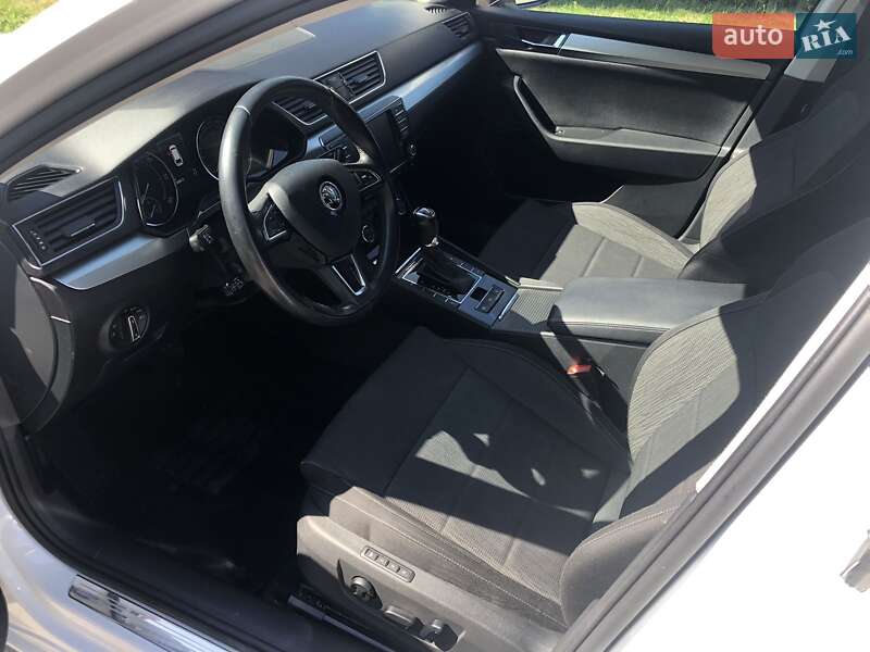 Универсал Skoda Superb 2016 в Каменец-Подольском