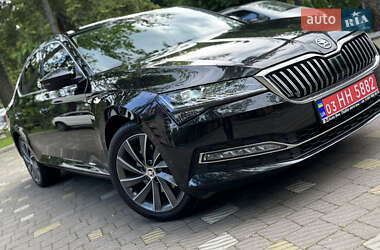 Лифтбек Skoda Superb 2021 в 