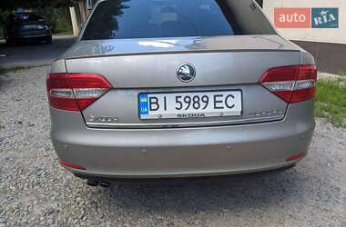 Лифтбек Skoda Superb 2013 в 