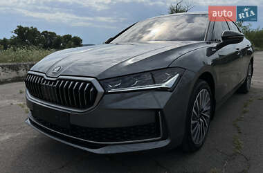 Лифтбек Skoda Superb 2025 в 
