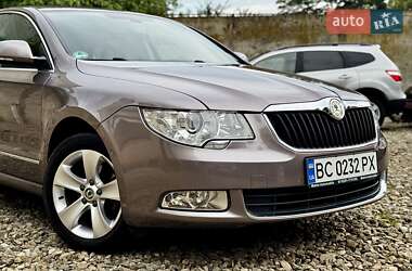 Лифтбек Skoda Superb 2010 в 