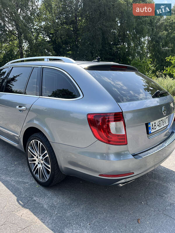 Универсал Skoda Superb 2011 в Казатине