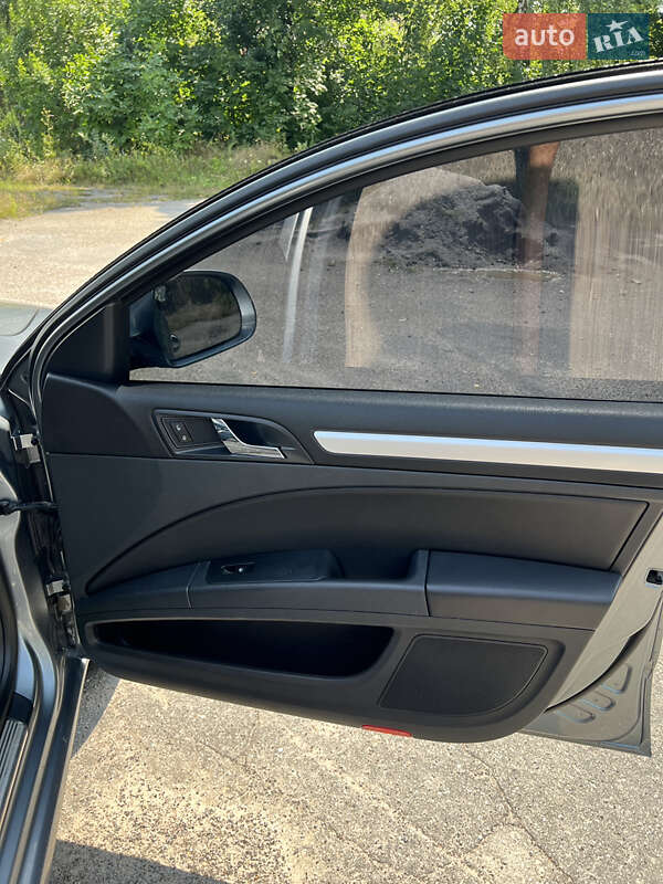 Универсал Skoda Superb 2011 в Казатине