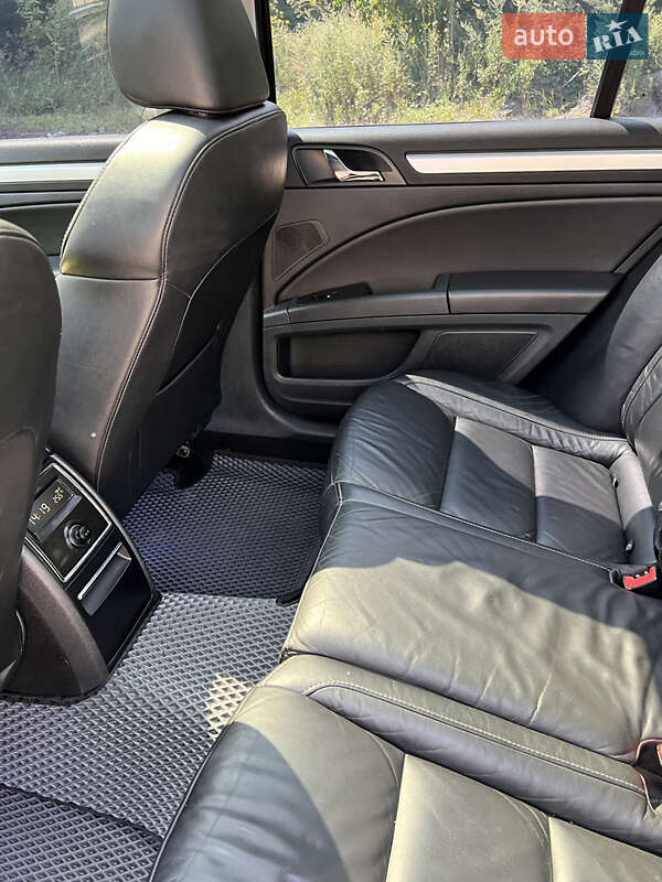 Универсал Skoda Superb 2011 в Казатине