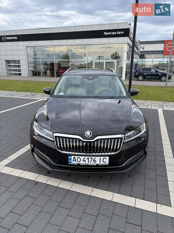 Універсал Skoda Superb 2019 в Мукачевому