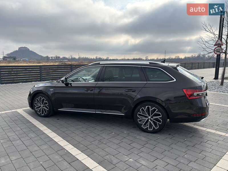 Універсал Skoda Superb 2019 в Мукачевому
