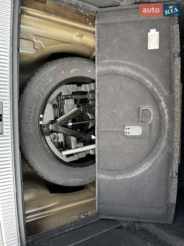 Універсал Skoda Superb 2019 в Мукачевому