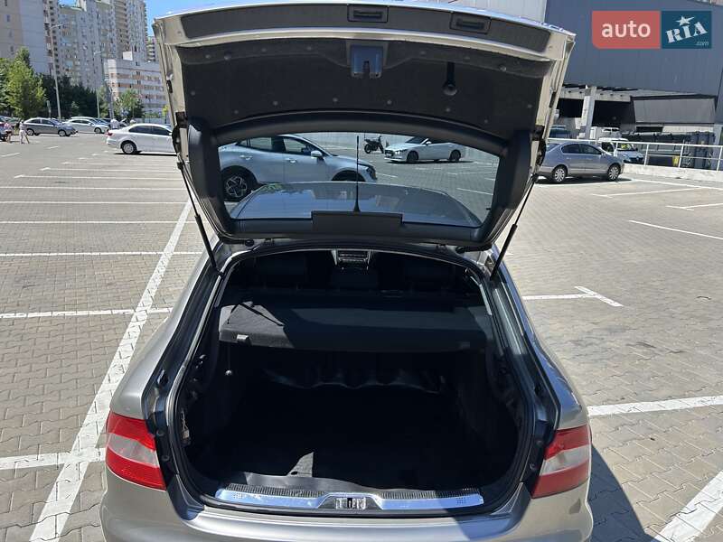 Лифтбек Skoda Superb 2009 в Киеве фото 14 Лифтбек Skoda Superb 2009 в Киеве