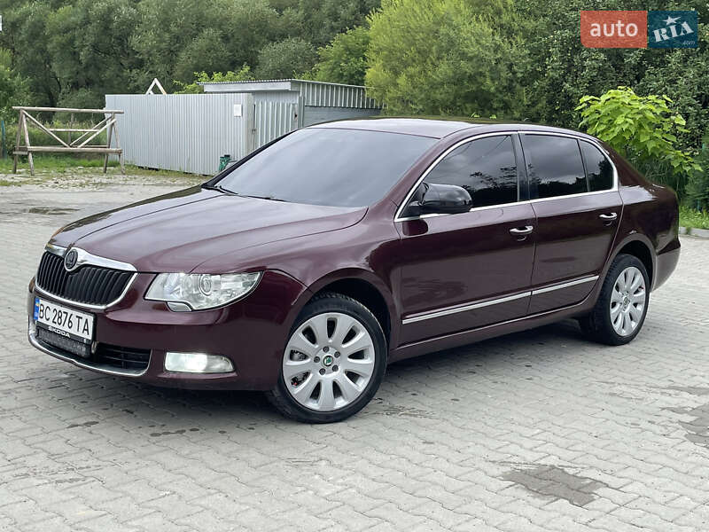 Лифтбек Skoda Superb 2011 в Турке