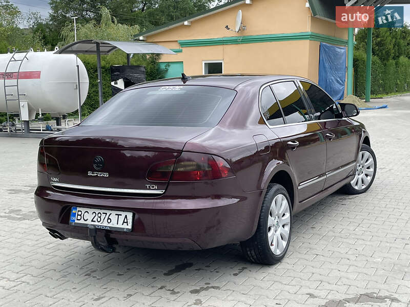 Лифтбек Skoda Superb 2011 в Турке