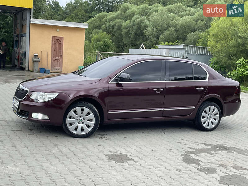 Лифтбек Skoda Superb 2011 в Турке