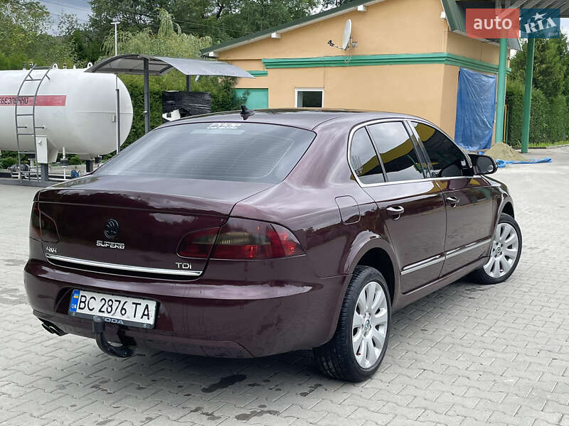 Лифтбек Skoda Superb 2011 в Турке