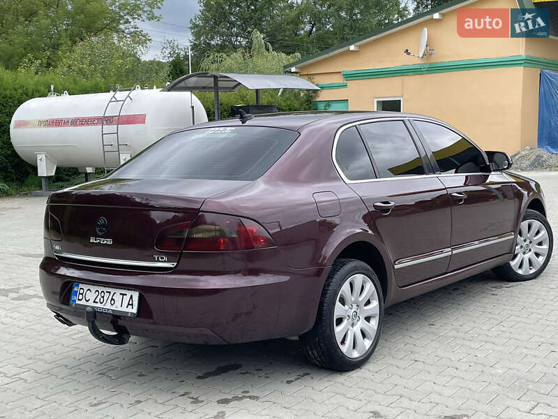 Лифтбек Skoda Superb 2011 в Турке