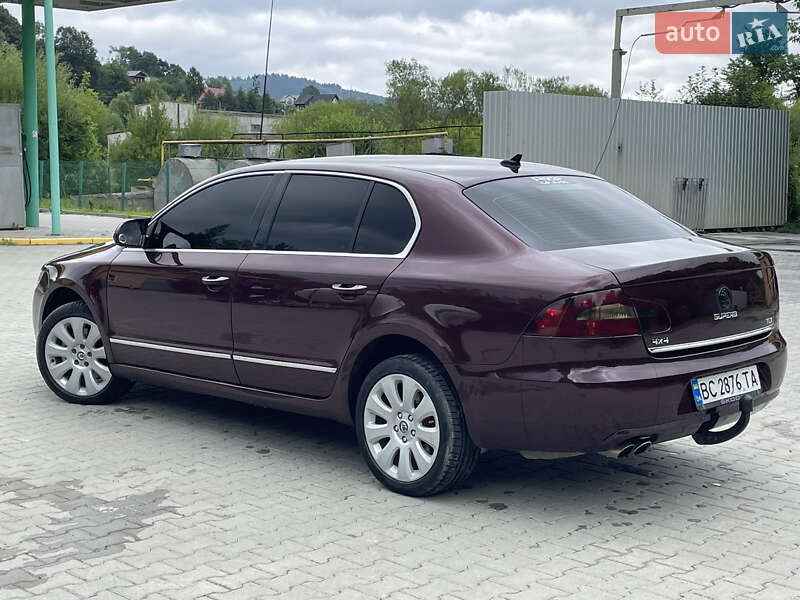 Лифтбек Skoda Superb 2011 в Турке