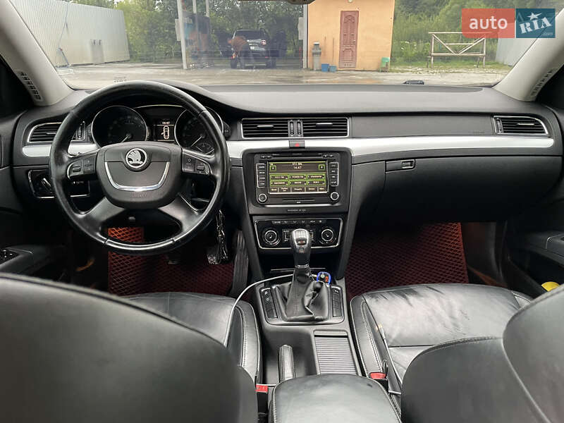 Лифтбек Skoda Superb 2011 в Турке