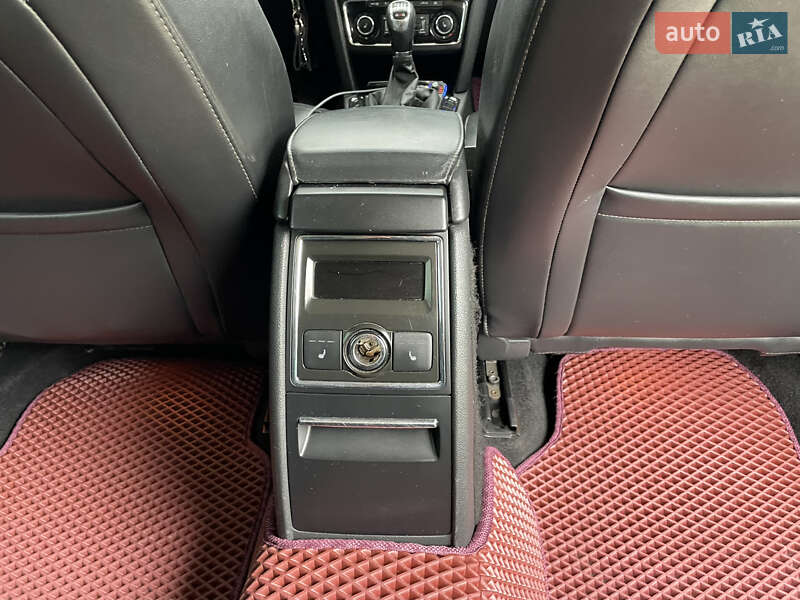 Лифтбек Skoda Superb 2011 в Турке