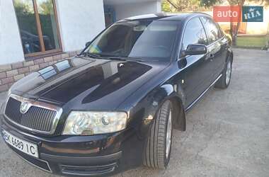 Лифтбек Skoda Superb 2004 в 