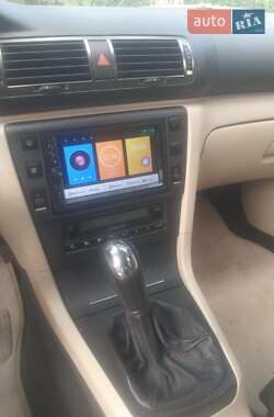 Лифтбек Skoda Superb 2004 в 