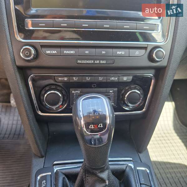 Универсал Skoda Superb 2012 в Ужгороде фото 7 Универсал Skoda Superb 2012 в Ужгороде