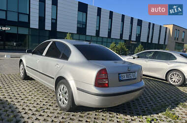 Лифтбек Skoda Superb 2006 в 