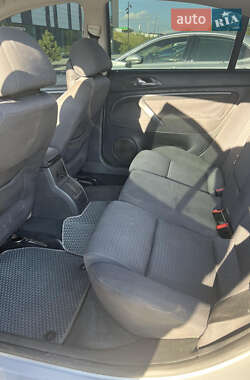Лифтбек Skoda Superb 2006 в 