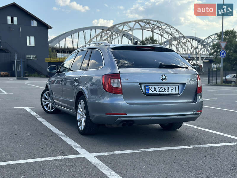 Универсал Skoda Superb 2009 в Киеве