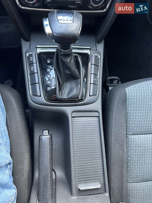 Универсал Skoda Superb 2009 в Киеве