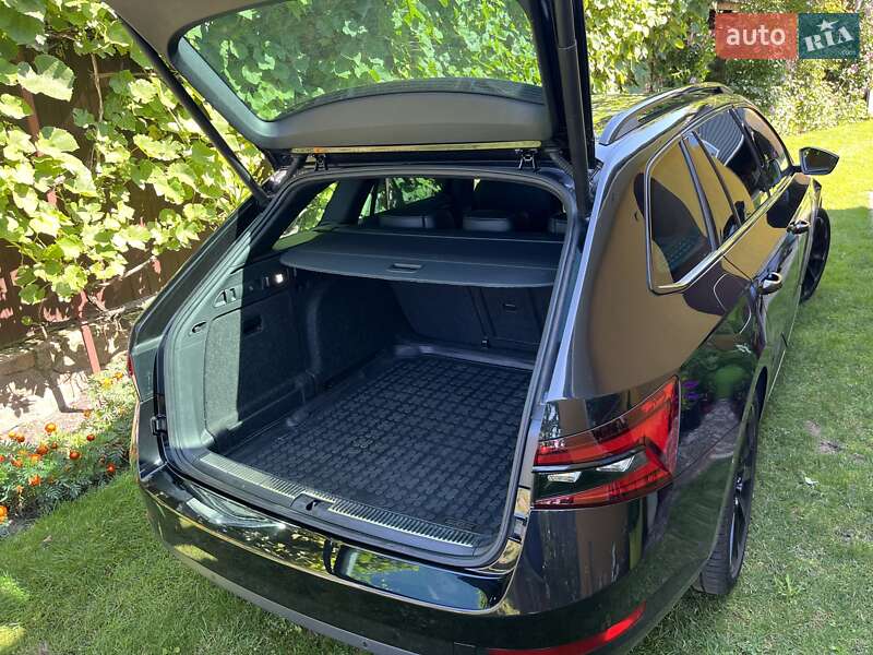 Универсал Skoda Superb 2020 в Коростене