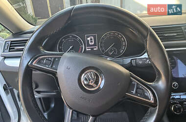 Ліфтбек Skoda Superb 2018 в 