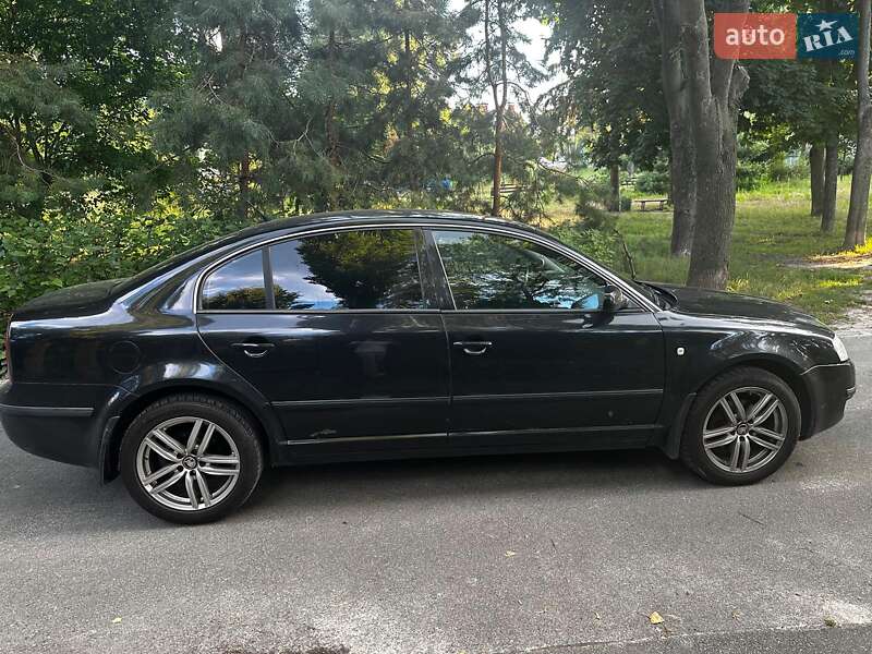 Лифтбек Skoda Superb 2002 в Киеве