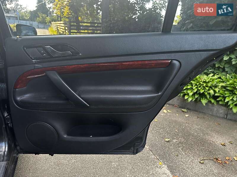 Лифтбек Skoda Superb 2002 в Киеве